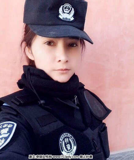 ľǹŮߺ,贫,ƬϵƤ,һɫؾսԳӢˬ,½ŮؾΪ,Ϊľ