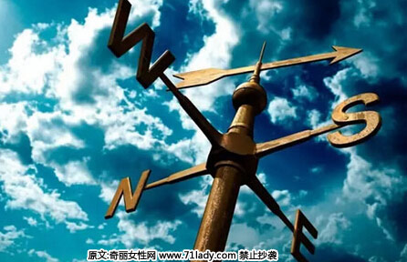 三、不要等到有了职位时才去努力工作:有的人一生都在等自己如意的工作,待到白发之时方悔自己执著的等待。因为世界真的很精彩,只要你肯努力,处处都有你满意的工作。