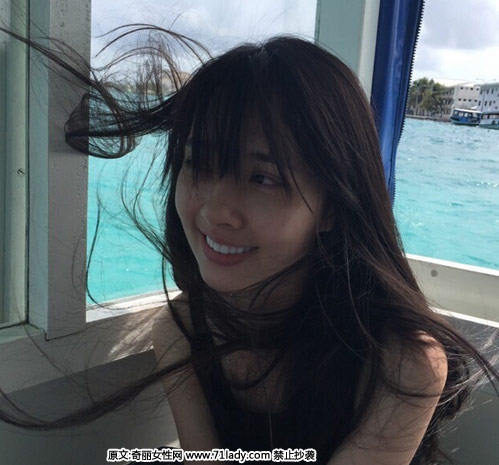 郭碧婷素颜照流出 穿吊带裙长发飘飘皮肤白皙