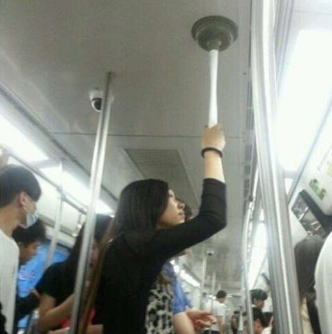 摄影师看起来喜感十足!搞笑囧图