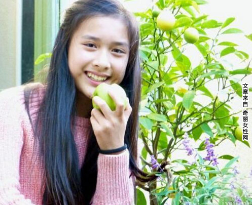 陈冲女儿近照曝光 16岁漂亮女儿长相清纯可人