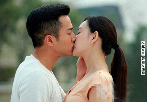 刘恺威与杨幂闺蜜激吻:近日,刘恺威与杨幂闺蜜唐嫣激吻照曝光,刘恺威唐嫣吻戏《千金女贼》缠绵剧照被翻出,但杨幂却挺大肚笑看闺蜜唐嫣和老公拍吻戏,毫不介意。