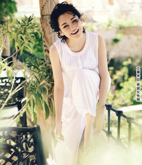 许晴自然写真曝光 自然系写真尽显甜美气息