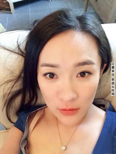 霍思燕戴鹿角合影 戴鹿角头饰可爱似少女私房照盘点