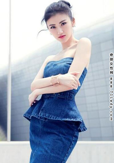 景甜性感图片 景甜晒深v性感照诱惑迷人