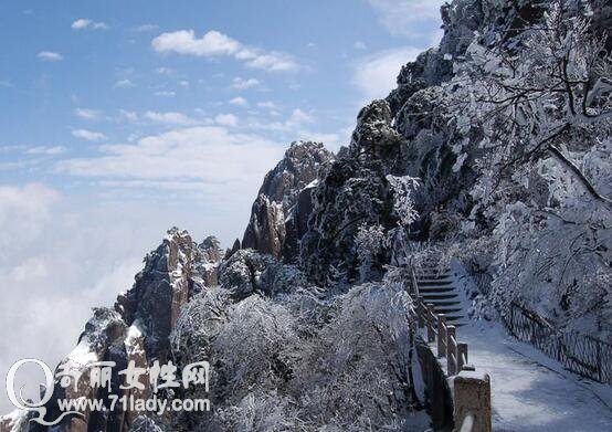 黄山旅游攻略三日游 迎客松姿态优美精妙绝伦