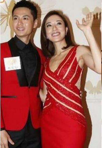 杨怡罗仲谦将大婚 与罗仲谦宣布将于下月结婚