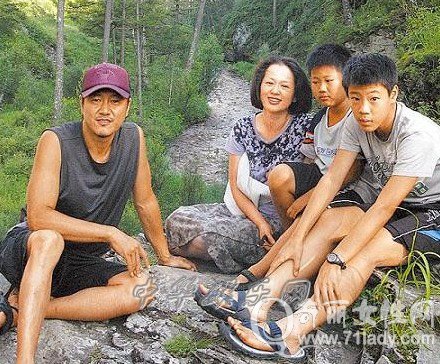 高明骏老婆陈俐呈照片