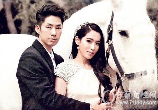 吴建豪结婚照