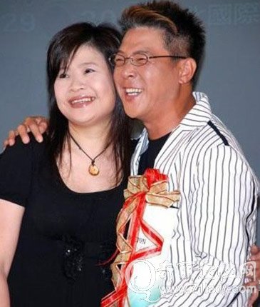 姜育恒老婆照片
