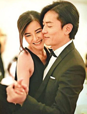 郑伊健老婆蒙嘉慧结婚照