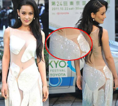 张馨予透视裙露内衣,张馨予透视装:张馨予大尺度写真曝光,穿薄纱透视裙,演员张馨予最新写真照片中的张馨予身穿薄纱短裙,透视装扮十足性感诱惑,其中一张躺在地上的照片更是展示了傲人身材,十分美艳性感。