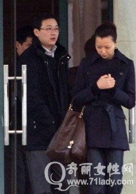 董卿老公