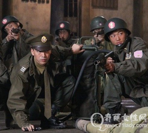 虎胆追凶剧照