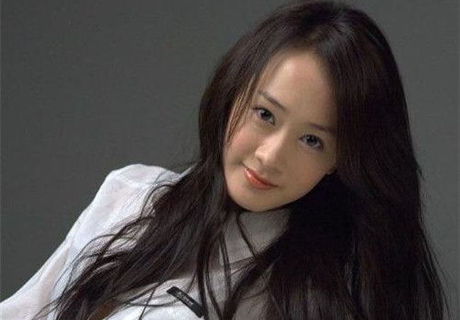 韩国歌手李燕芝因交通事故逝世 居然是戚薇的