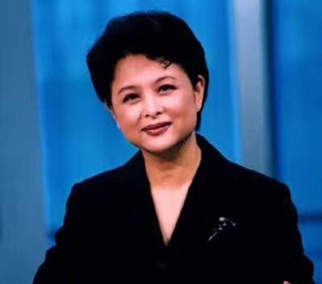 央视主持人肖晓琳因癌症去世 普法大使形象永