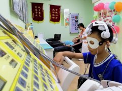 刚开学，广州华景护眼中心迎来就诊高峰 孩子用眼需谨慎