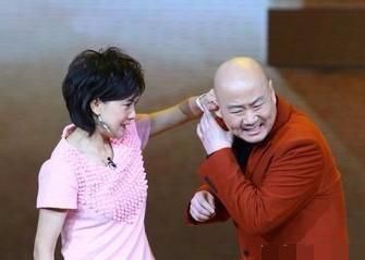 51岁郭冬临的80后妻子近照终于曝光!并不是搭档张凯丽