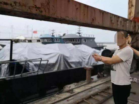 百吨韩国旧衣被截:原单孤品? 可能是别人穿剩的