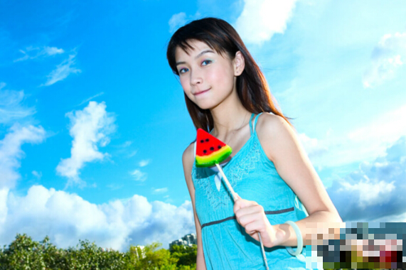 Angelababy14岁写真曝光 容貌青涩稚嫩婴儿肥 Angelababy14岁写真曝光 容貌青涩稚嫩婴儿肥