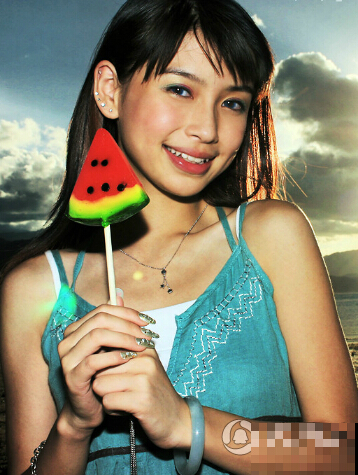Angelababy14岁写真曝光 容貌青涩稚嫩婴儿肥 Angelababy14岁写真曝光 容貌青涩稚嫩婴儿肥