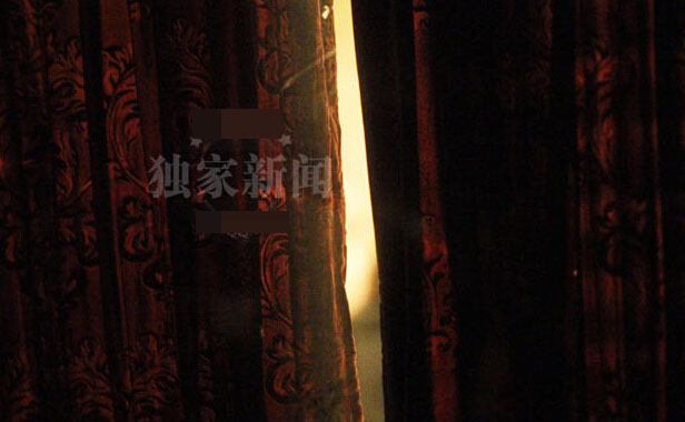 韩红获“歌王“称号大摆筵席 葛优醉吻赵薇 韩红获“歌王“称号大摆筵席 葛优醉吻赵薇