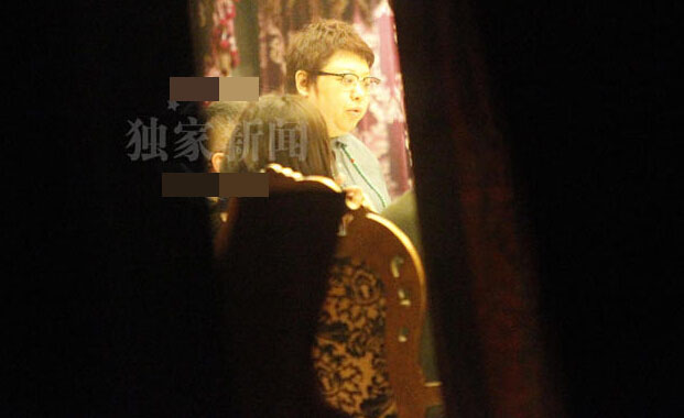 韩红获“歌王“称号大摆筵席 葛优醉吻赵薇 韩红获“歌王“称号大摆筵席 葛优醉吻赵薇
