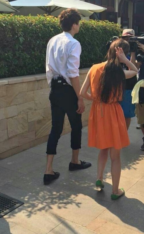 李光洙熊黛林长腿组合 录相亲节目疑假戏真做 李光洙熊黛林长腿组合 录相亲节目疑假戏真做