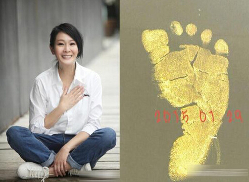 刘若英儿子正面照首曝光 肉肉脸可爱眼睛像妈妈 刘若英儿子正面照首曝光 肉肉脸可爱眼睛像妈妈