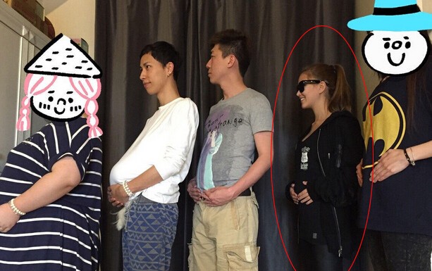 周杰伦骑摩托与娇妻飙车 等红灯开窗相互调情 周杰伦骑摩托与娇妻飙车 等红灯开窗相互调情