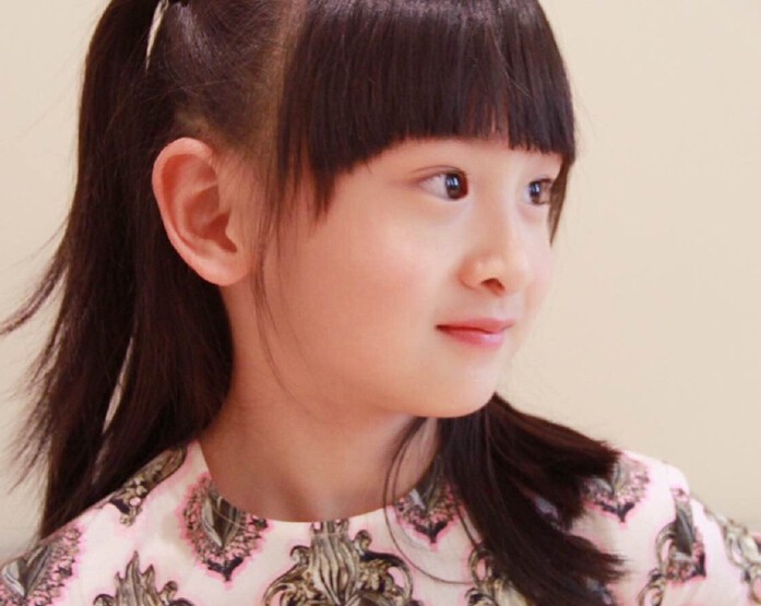 森碟庆生搞怪玩自拍 风一样的女子再次来袭 森碟庆生搞怪玩自拍 风一样的女子再次来袭