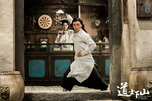 《道士》林志玲范伟大尺度床戏:属狗的吃不够 《道士》林志玲范伟大尺度床戏:属狗的吃不够