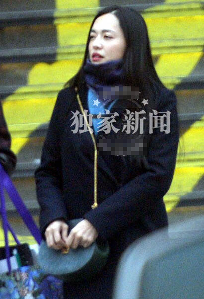 姚晨抢眼红唇咧嘴笑 婚姻美满幸福爆棚 姚晨抢眼红唇咧嘴笑 婚姻美满幸福爆棚