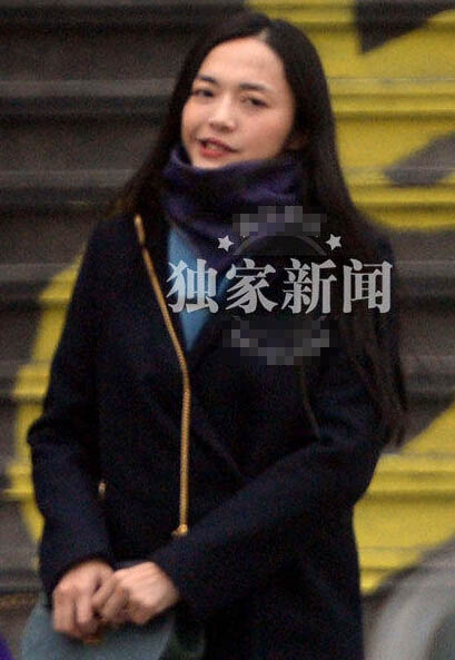 姚晨抢眼红唇咧嘴笑 婚姻美满幸福爆棚 姚晨抢眼红唇咧嘴笑 婚姻美满幸福爆棚