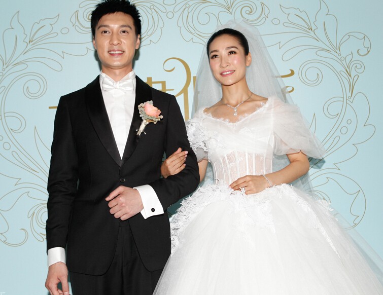 陶昕然何建泽大婚结束 现场高喊生一子一女 陶昕然何建泽大婚结束 现场高喊生一子一女
