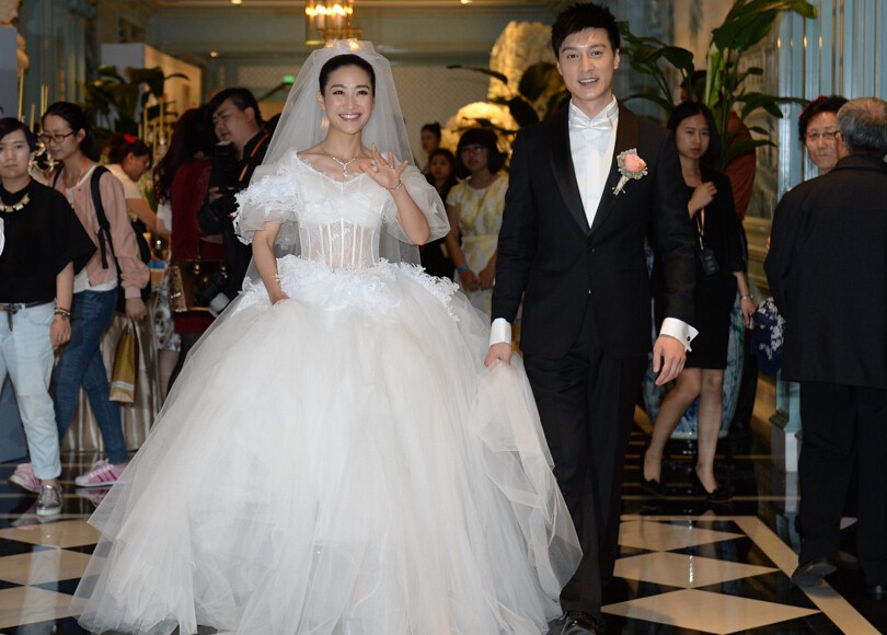陶昕然何建泽大婚结束 现场高喊生一子一女 陶昕然何建泽大婚结束 现场高喊生一子一女